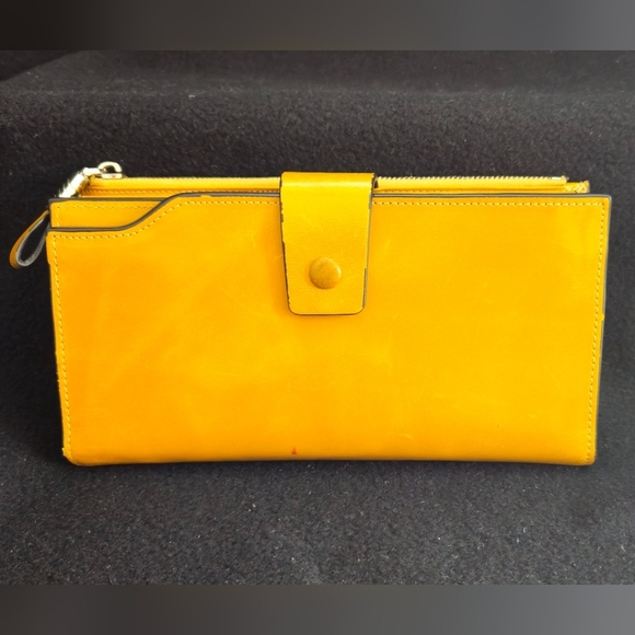 It's Life Handbags - It's Life Gold/Carmel Leather Wallet with Snap Closure